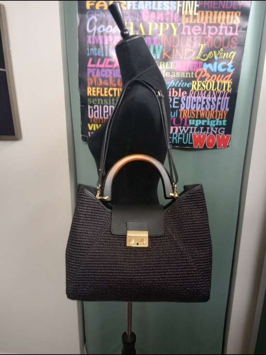 Claudia Firenze Handbags - Beautiful Back Woven Satchel with Tortoiseshell Handle & Gold Hardware